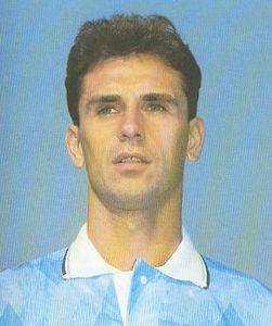 L'ex centrocampista della Lazio