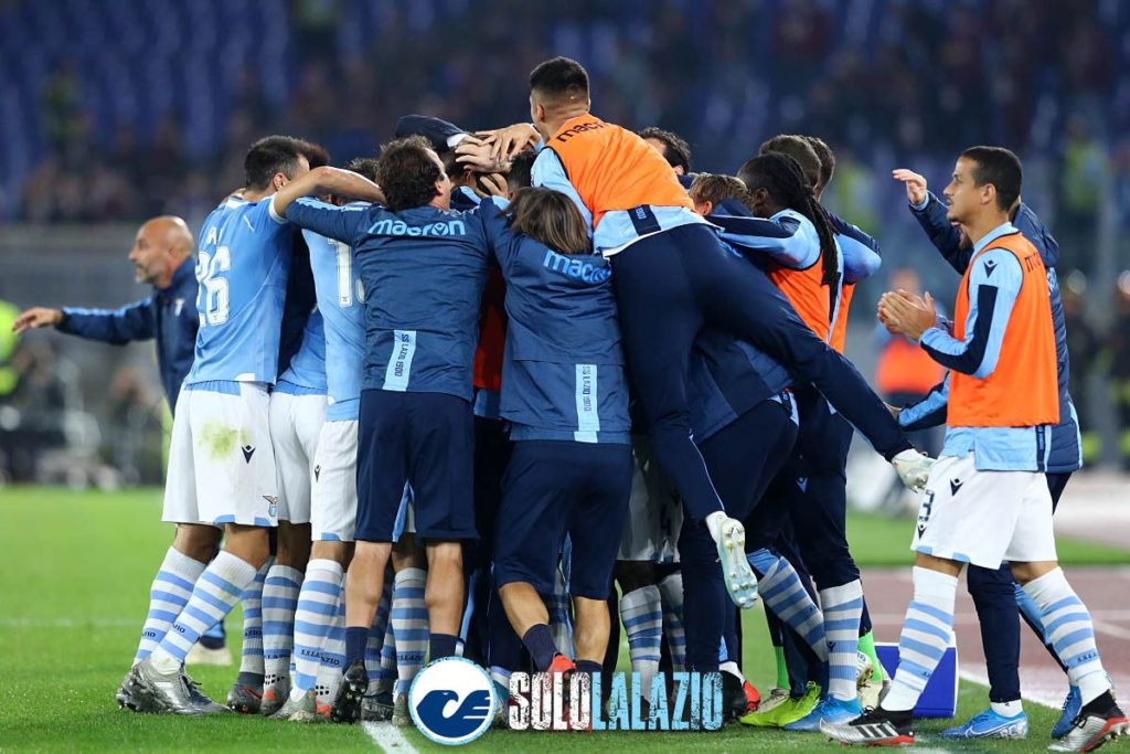 Lazio - Torino, l'esultanza al gol di Acerbi 3