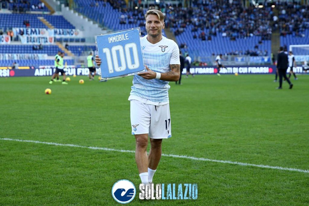 Lazio - Lecce, Ciro Immobile premiato per i 100 gol in biancoceleste