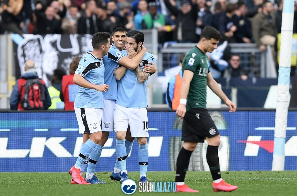 Il Messaggero: "La Lazio torna in vetta dopo 20 anni"