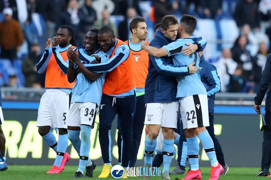 Lazio - Spal, esultanza squadra