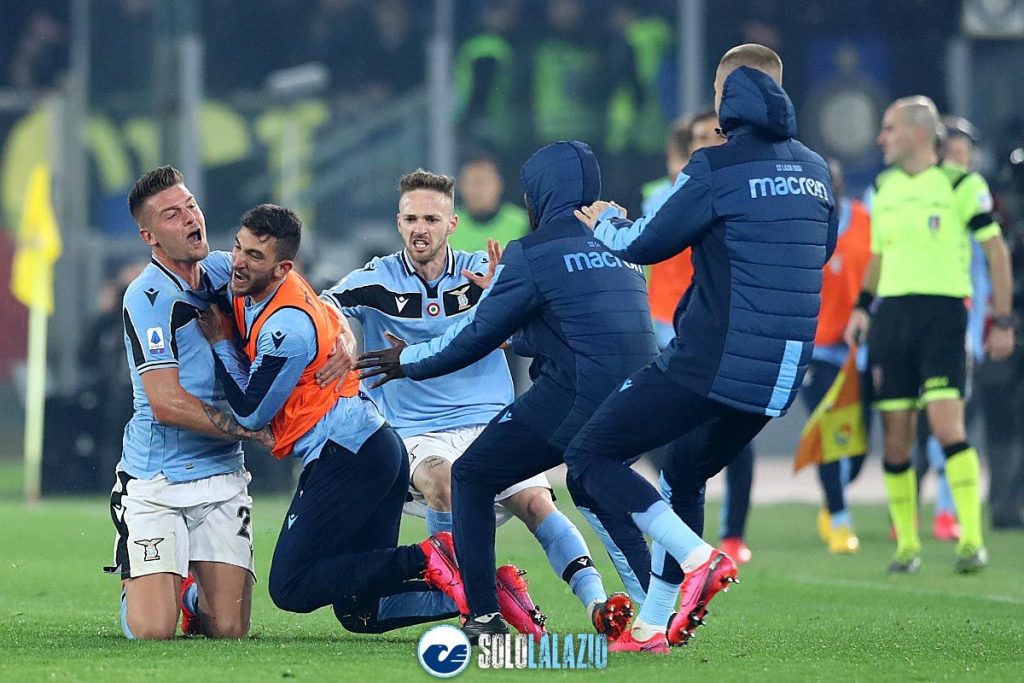 Lazio - Inter, esultanza gol Milinkovic